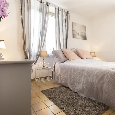 Modern Studio Center * Colmar